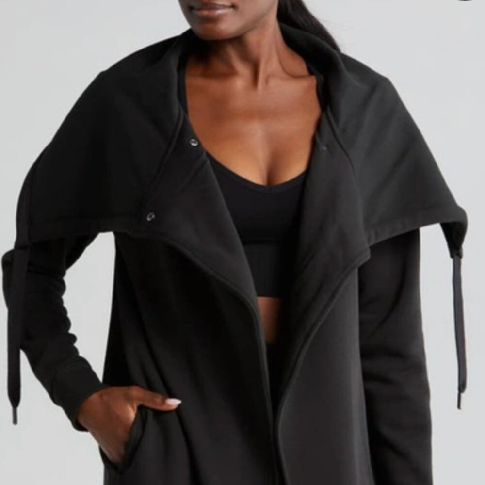 Zella Amazing Cozy Wrap Jacket Sz Large Black Asymmetrical Shawl